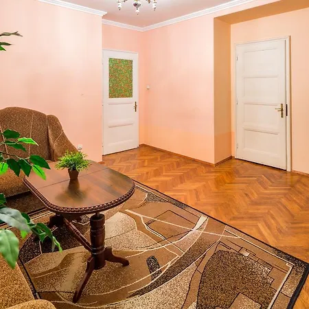 Archypenka 32 Two-bedroom Lviv